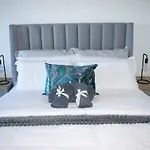 101 Bridgewater Apartment